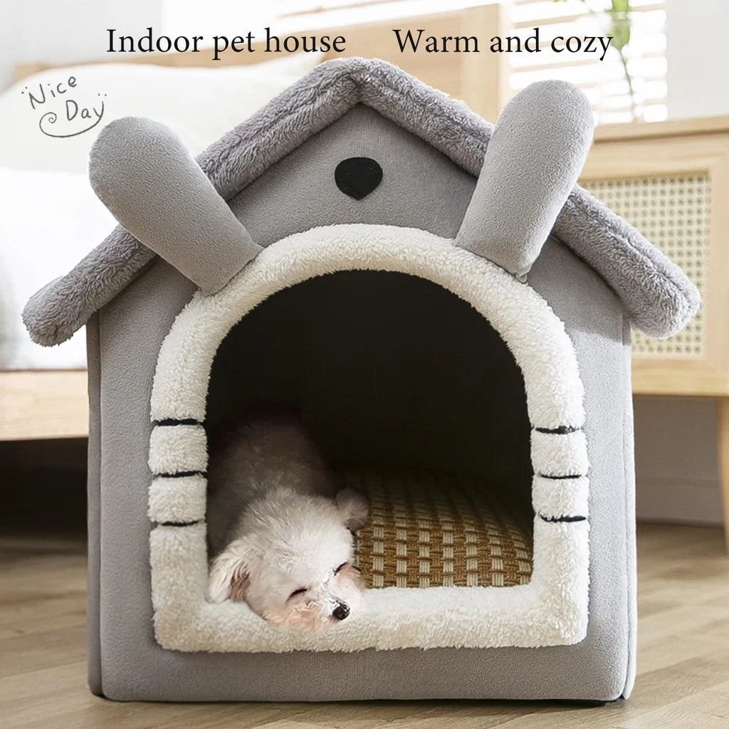 Snuggle Spot: Foldable & Washable Pet Bed for Cats & Dogs