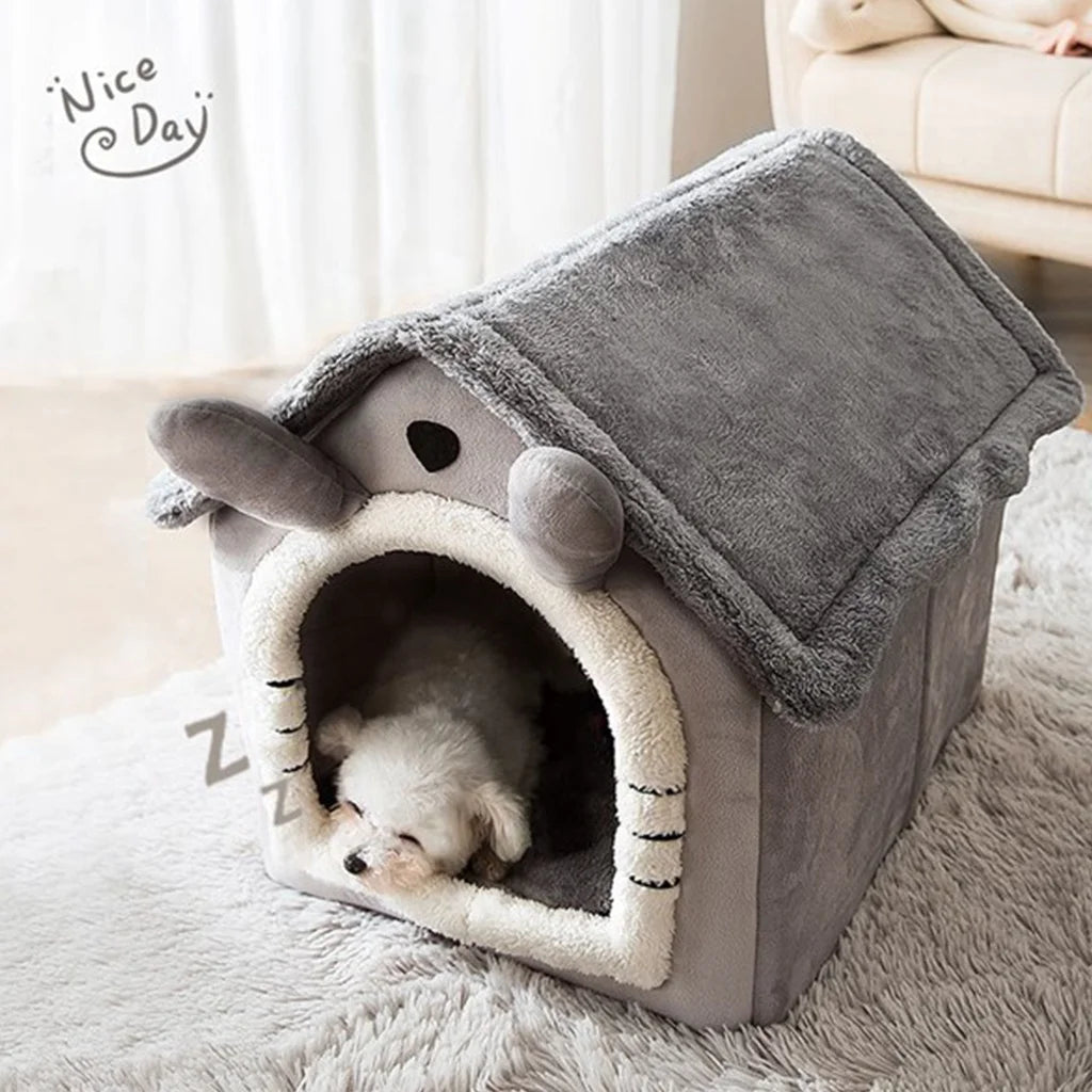 Snuggle Spot: Foldable & Washable Pet Bed for Cats & Dogs